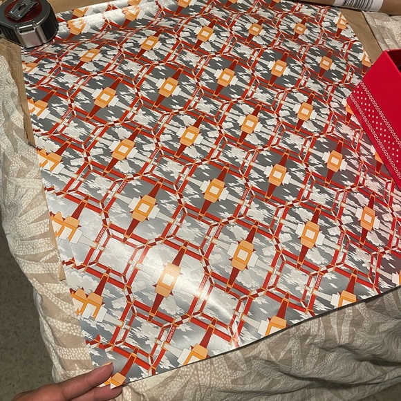 - Hermes wrapping paper pre-cut sheets - Picture 2 of 12